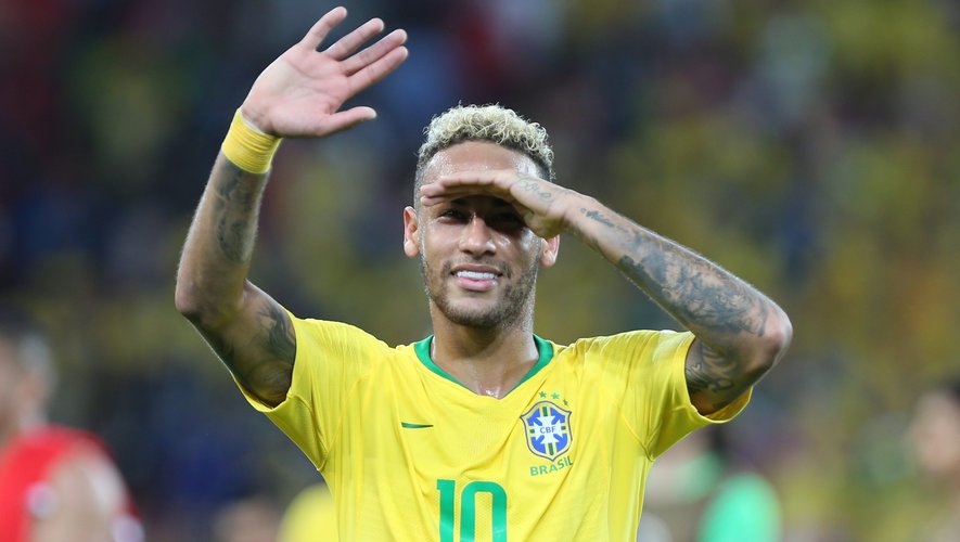 « Je suis heureux quand je le vois jouer au foot » Neymar a conquis le cœur du roi Pelé