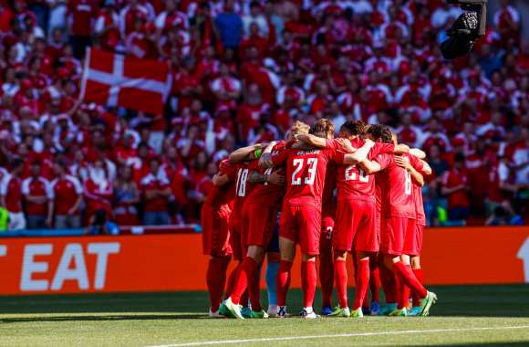 Euro 2020 : Le Danemark roule sur la Russie et rejoint les huitièmes de finale