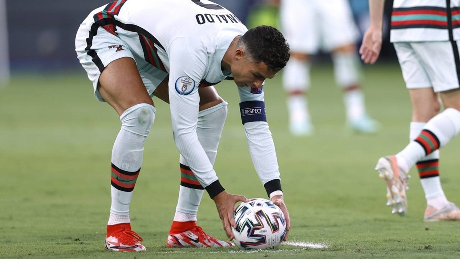 «Un mythe», Ian Wright et Patrick Vieira détruisent Ronaldo après l’élimination