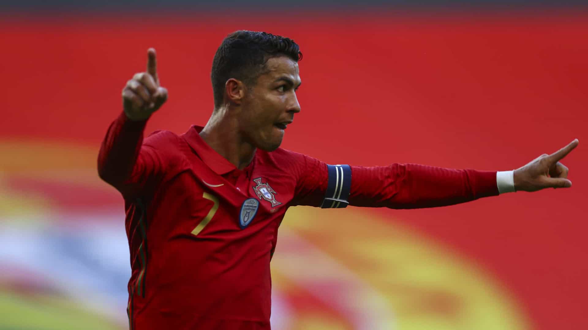 Ronaldo élu joueur Européen du 21è siècle devant Iniesta, Zidane, Henry