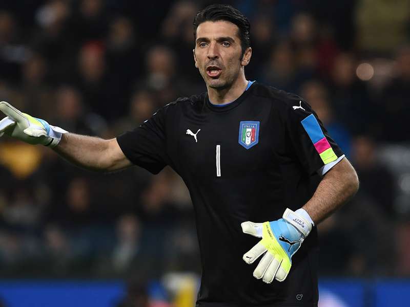 Italie : Buffon fait une demande à Roberto Mancini