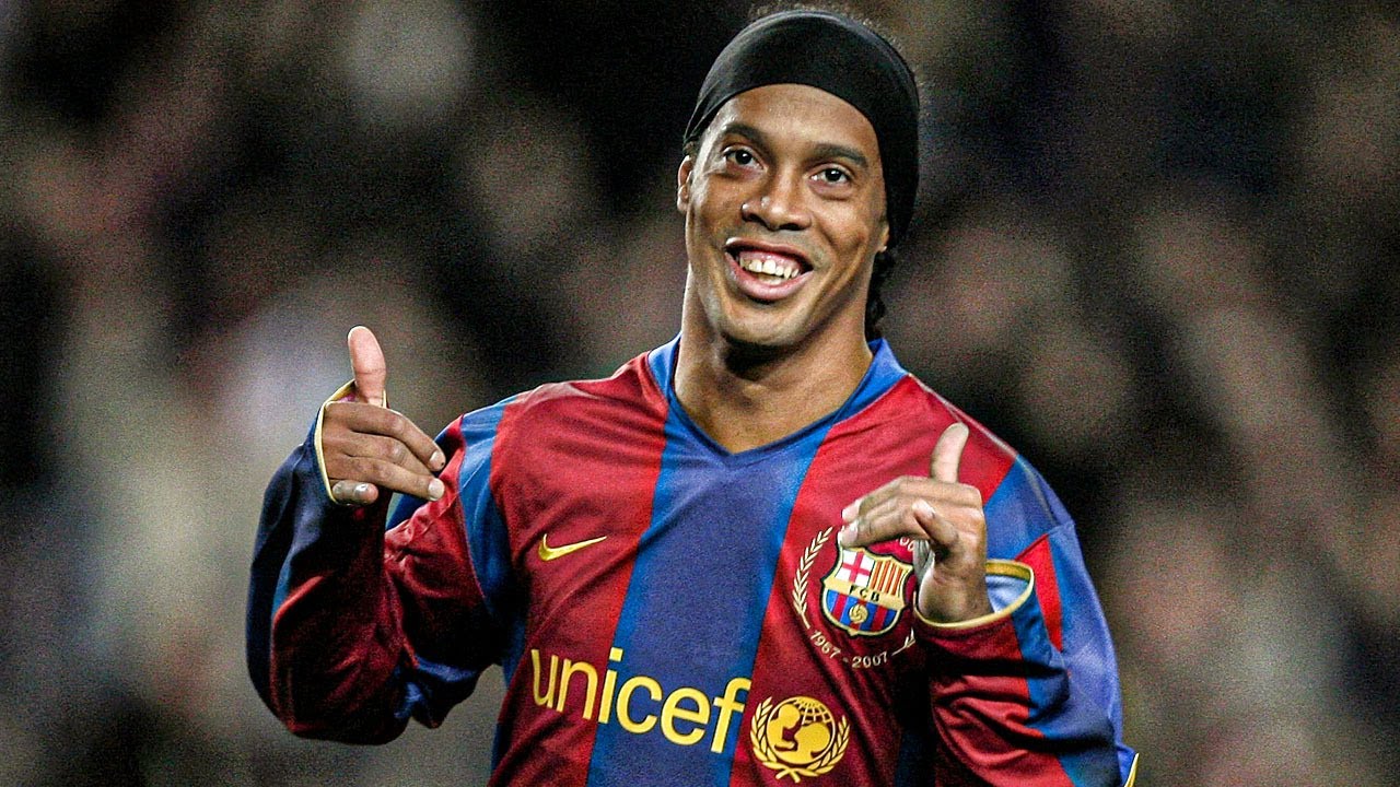 « Il m’a encouragé à ne jamais cesser d’essayer  » Ronaldinho révèle l’héros caché derrière sa riche carrière