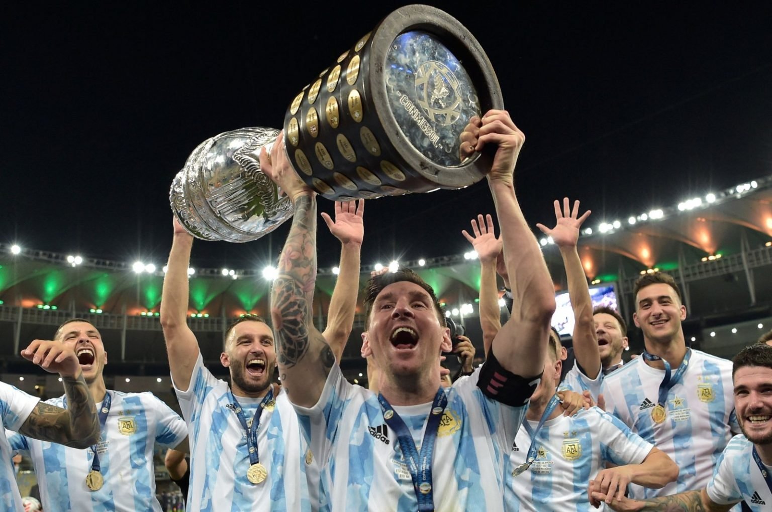 « Messi ne devrait même pas célébrer ce titre, Cr7 est meilleur », un journaliste détruit Leo