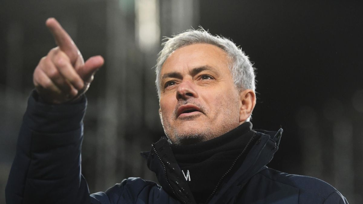 nouvel entraineur de la roma mourinho reagit