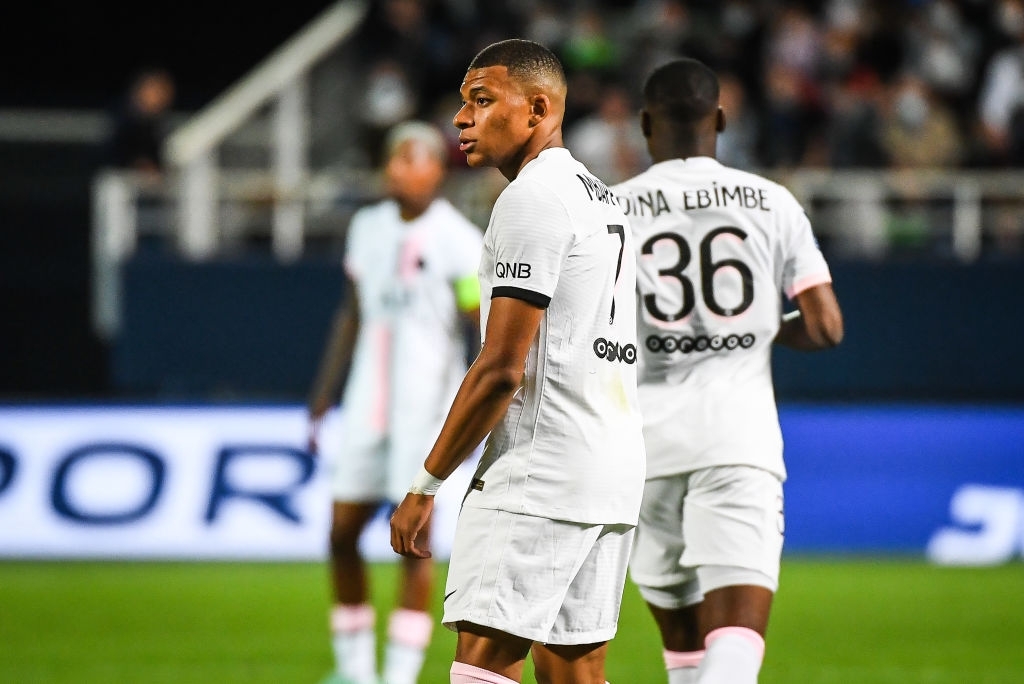 « Si Mbappé ne prolonge pas, il ira en tribunes. C’est une affaire personnelle »