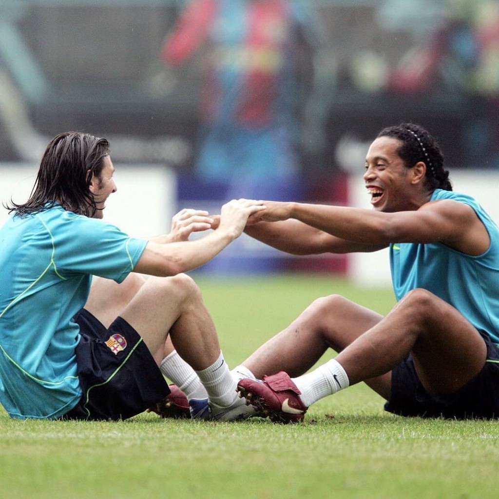 PSG : Ronaldinho envoie un message à Messi après sa signature