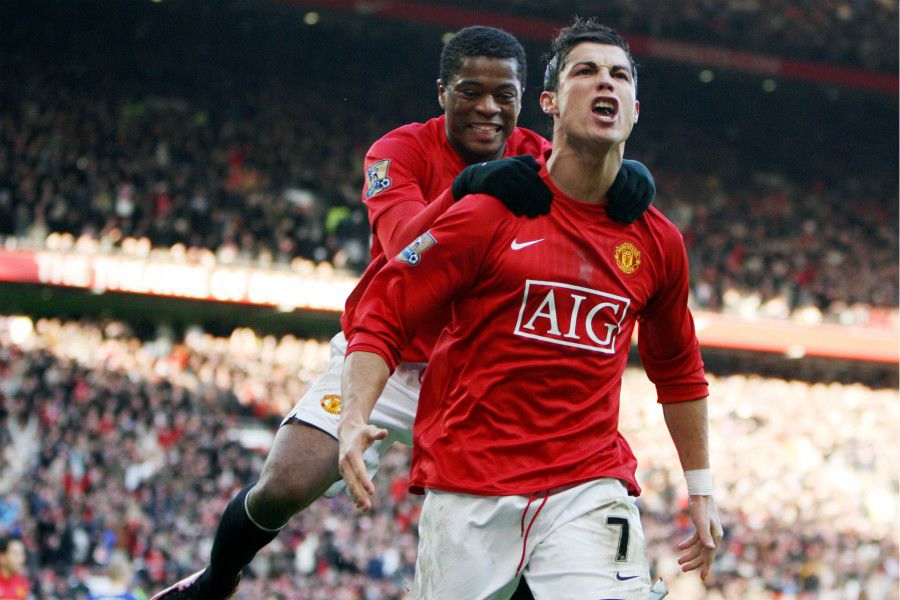 « Ce jour-là, on s’était insulté », les nouvelles confessions d’Evra sur Ronaldo