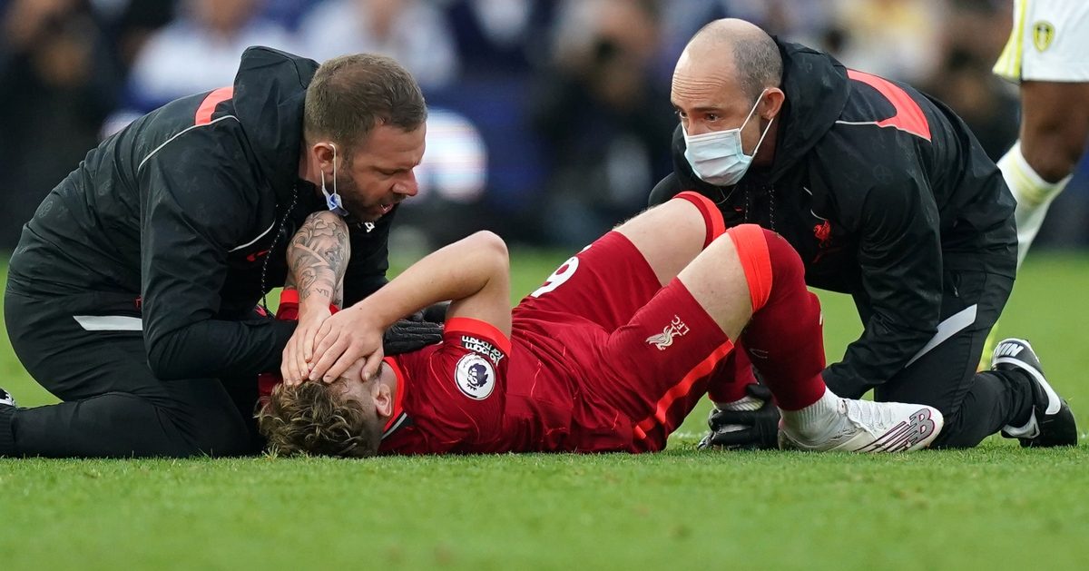 Harvey Elliott injured during Liverpool win at Leeds 1200x629 1