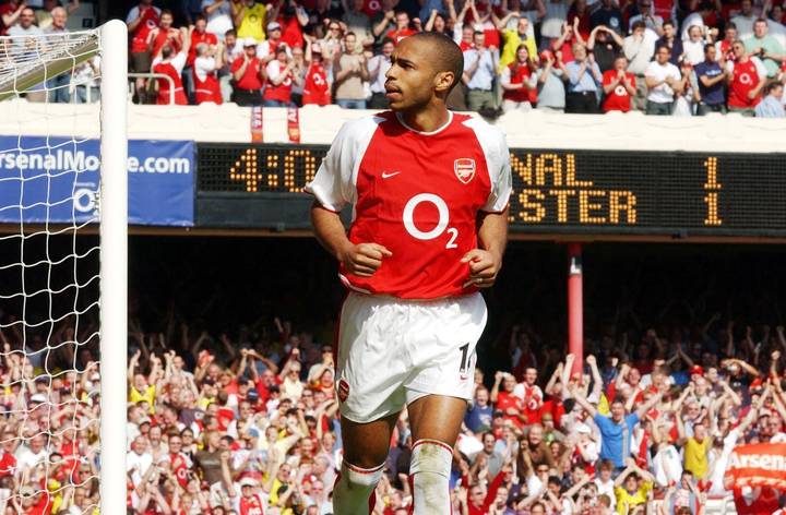 Un fan d’Arsenal affirme que Thierry Henry n’est pas la « GOAT » de la Premier League