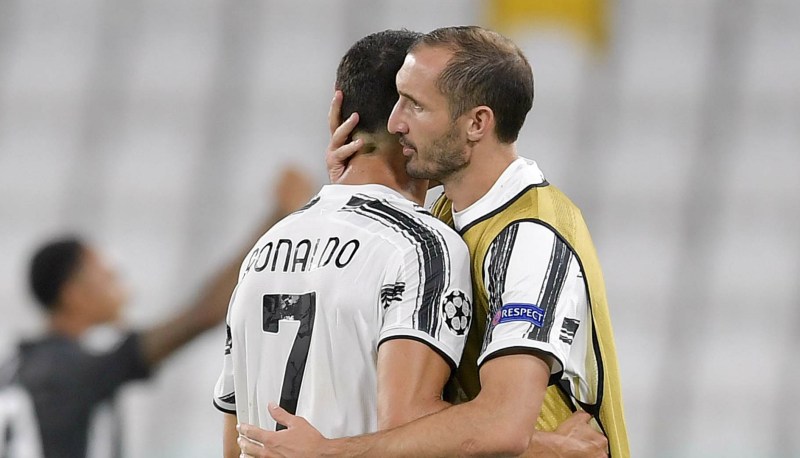 juventus giorgio chiellini se moque des detracteurs de cristiano ronaldo