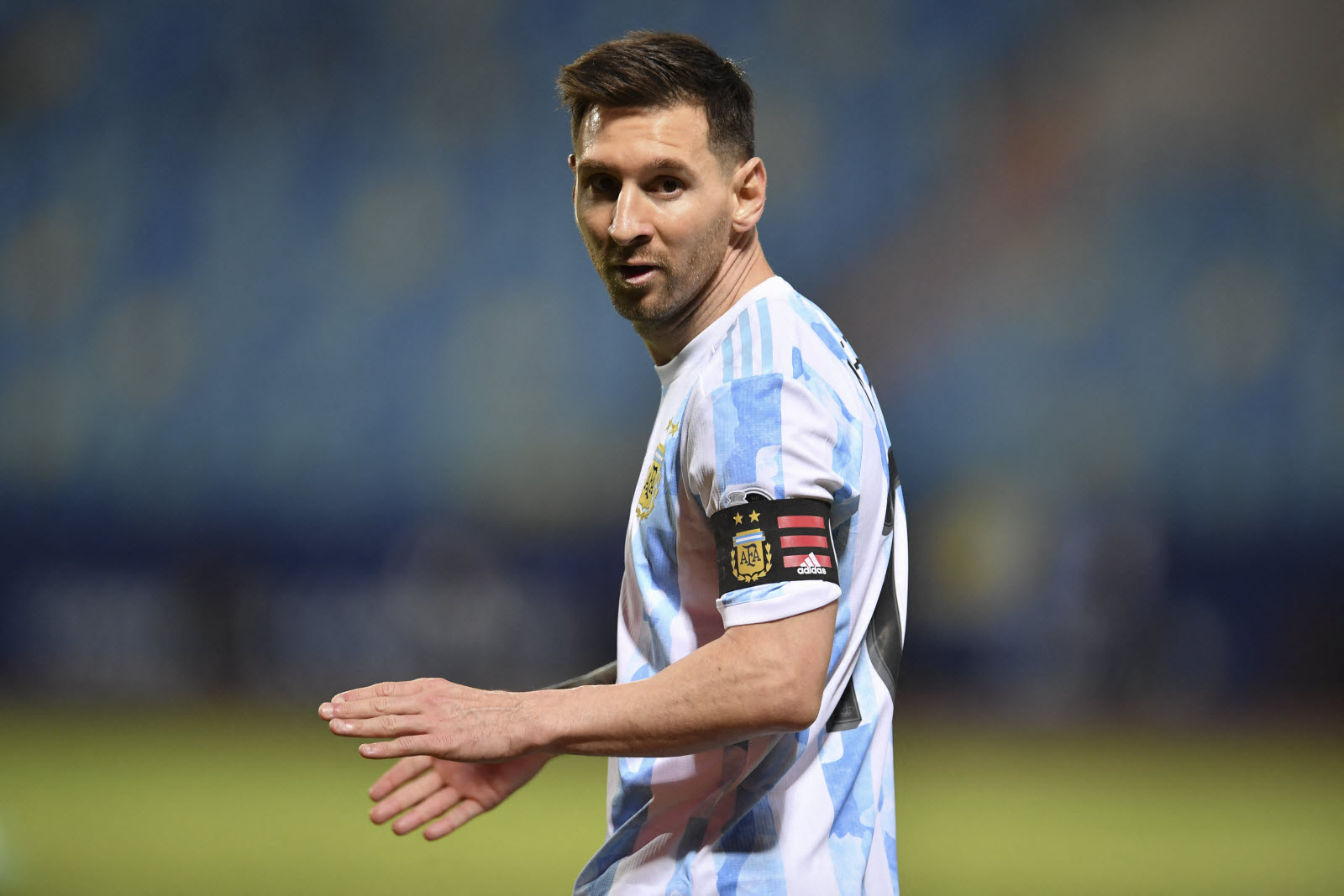 « Ils nous traitaient comme des ratés », Lionel Messi règle ses comptes