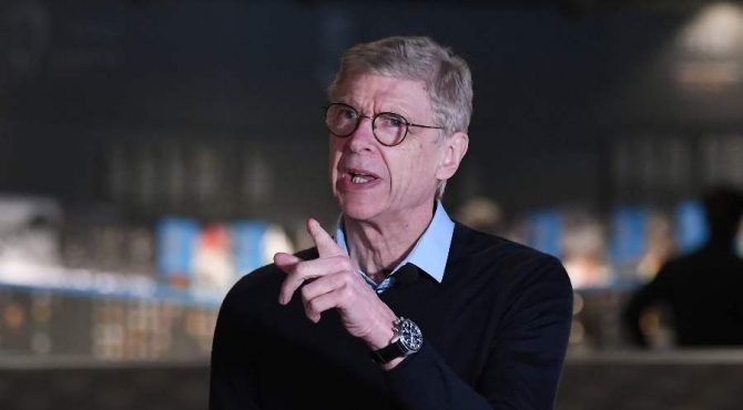 Wenger désigne le meilleur attaquant de la planète, ni Lewandowski ni Benzema