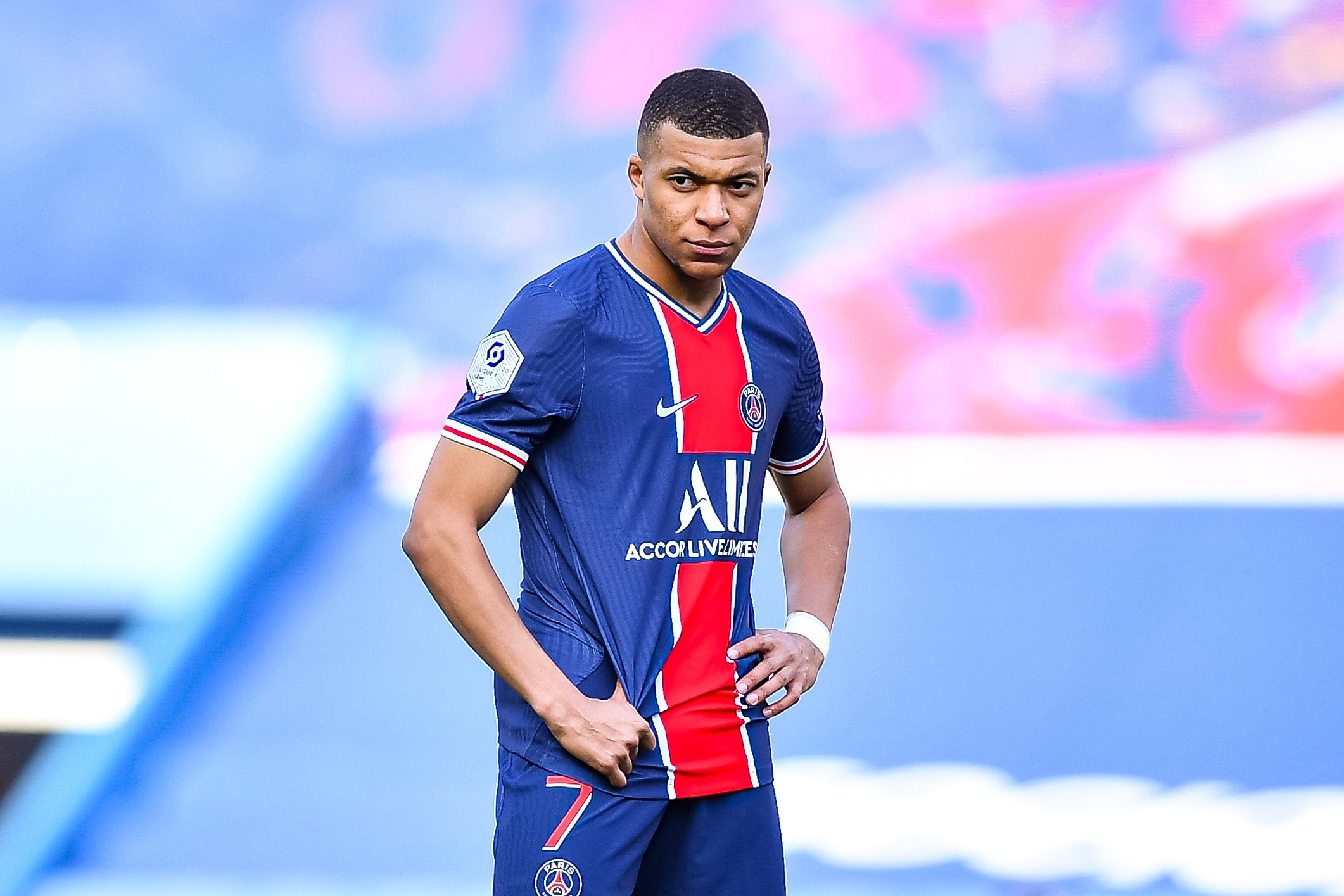 Mbappé : « Ce sont les deux défenseurs les plus difficiles que j’ai affrontés »