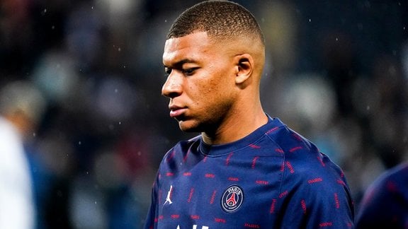 PSG : La nouvelle sortie de Leonardo qui ne rassure pas sur l’avenir de Mbappé