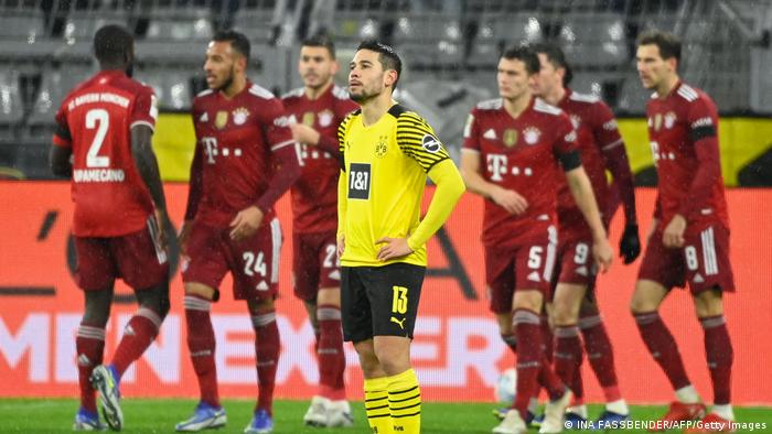 Double buteur, Lewandowski porte le Bayern qui crucifie Dortmund et reste leader de Bundesliga