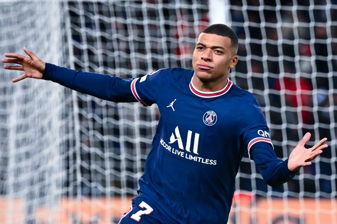 Ligue 1 : Kylian Mbappé rejoint Cavani et Ibrahimovic et s’offre un nouveau record