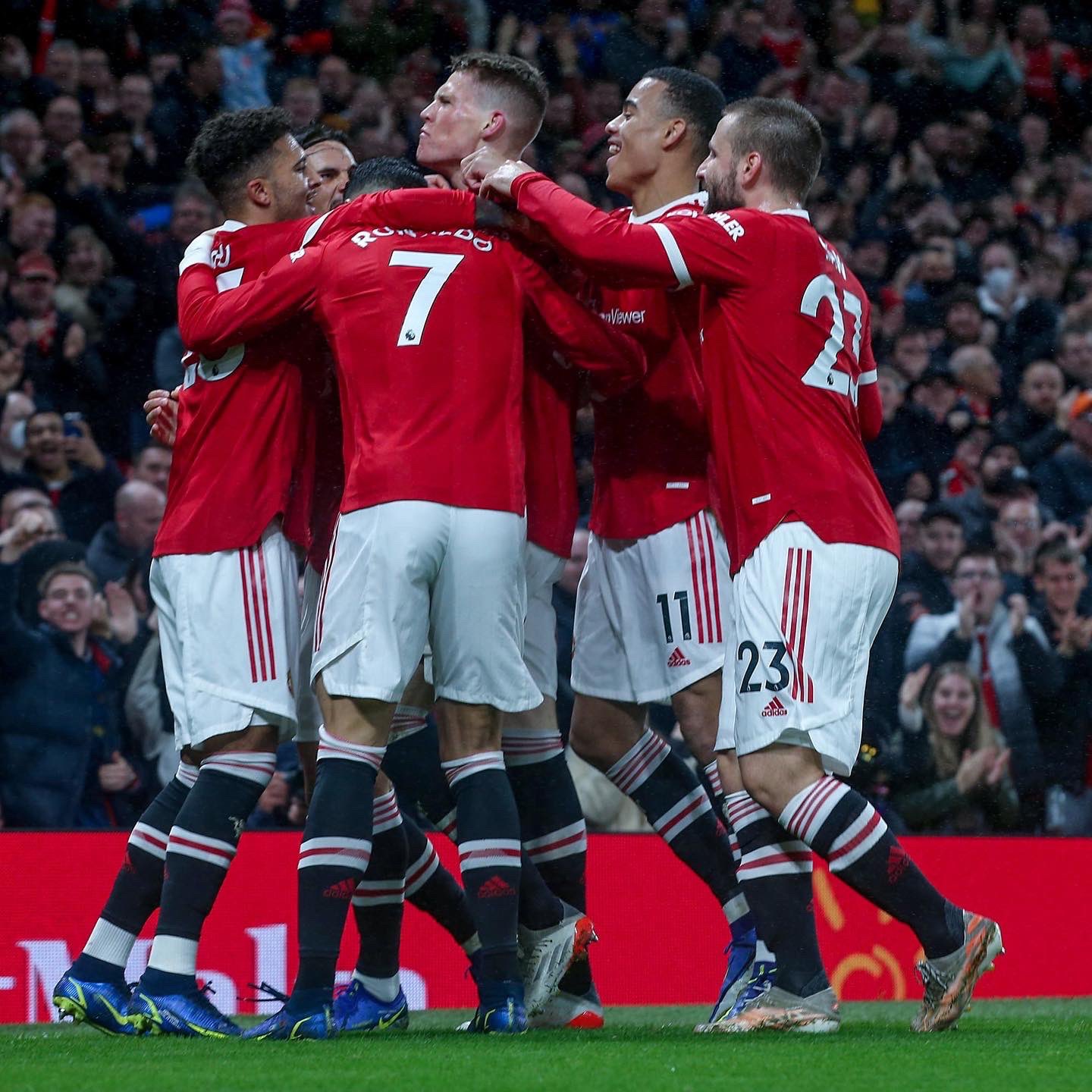 Manchester United: Rangnick fait des éloges à Ronaldo et Cavani, après la victoire contre Burnley