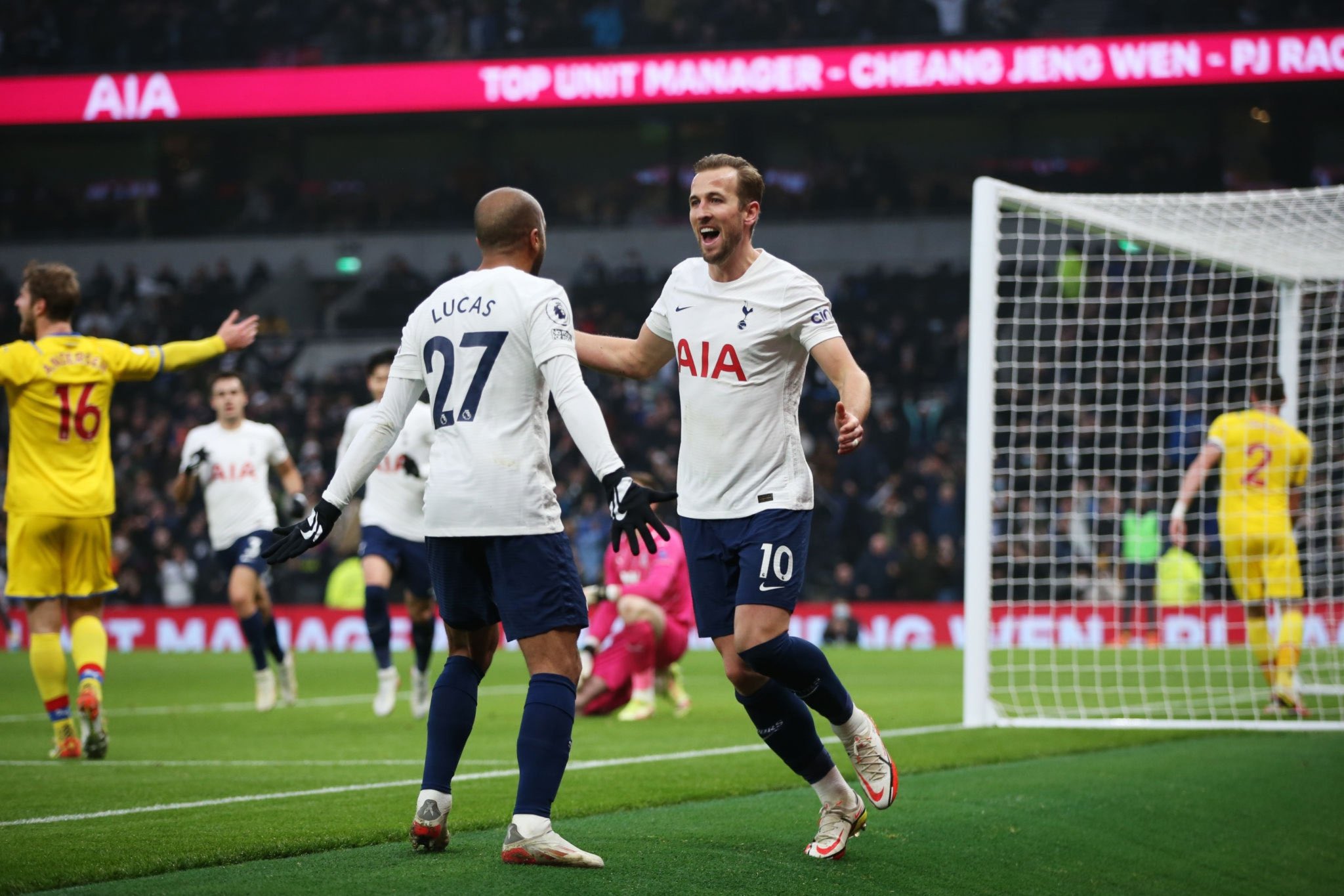 Tottenham: Harry Kane entre dans l’histoire du Boxing Day