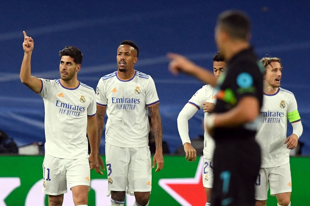 Le Real Madrid surclasse l’Inter Milan et termine en tête