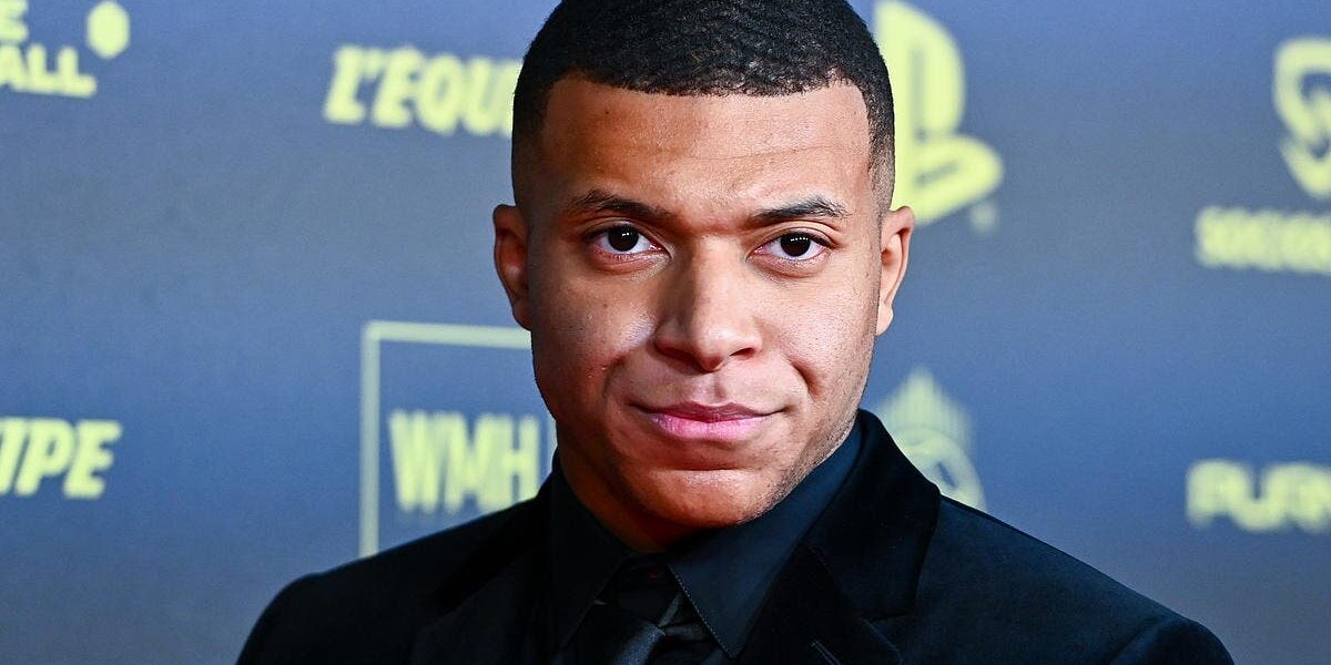ballon d or mbappe gratte une place parmi les legendes icon dib 291121 10 32 329163
