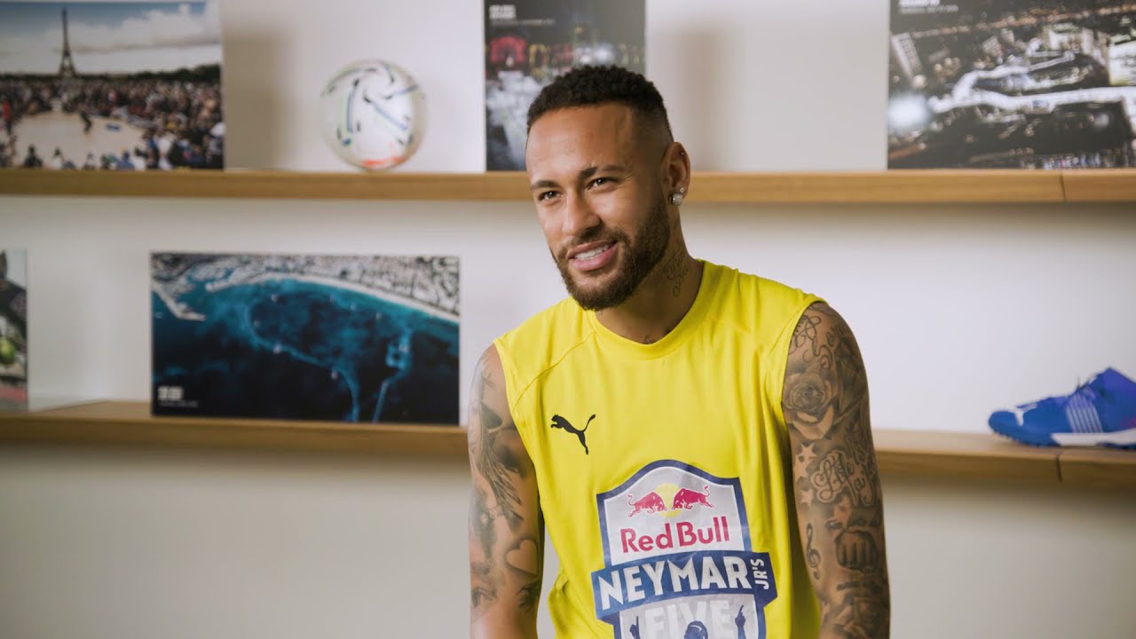 Neymar Jr : « C’est le meilleur jeune talent, il ira très loin et sera en compétition pour le Ballon d’Or »