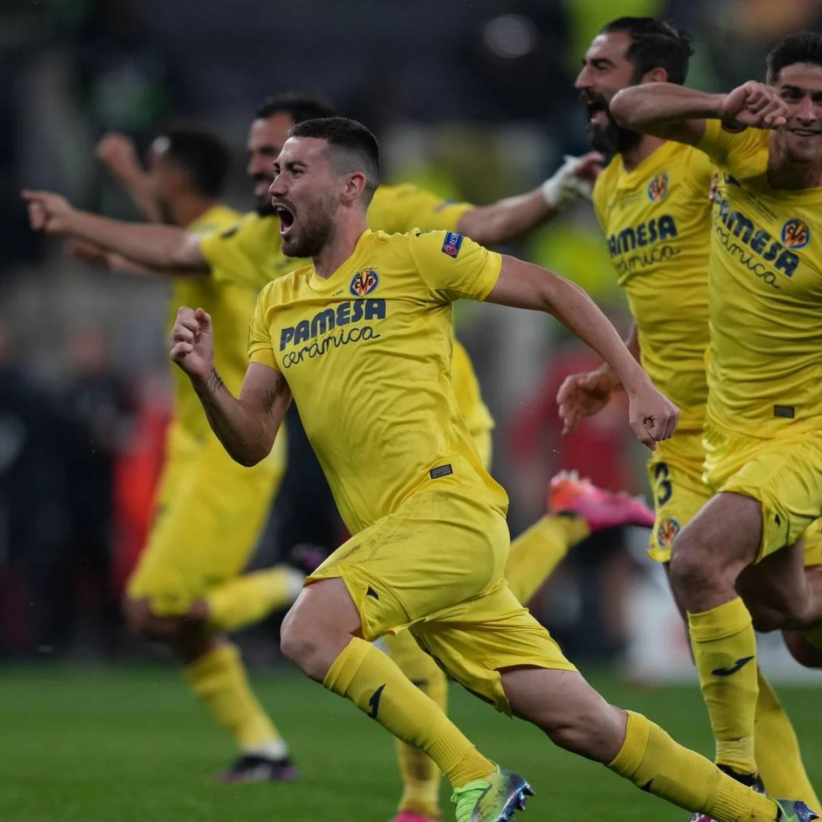 Man Utd serait en concurrence avec Lyon pour recruter un joueur de Villarreal
