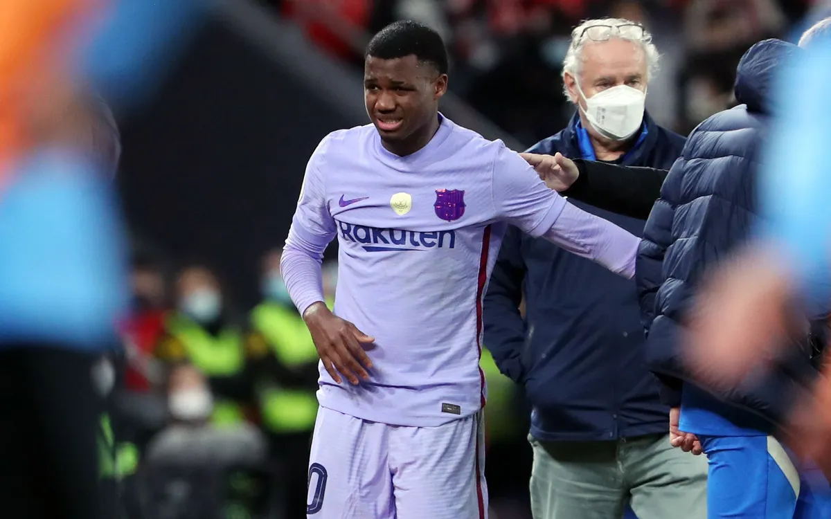 Barcelone: Ansu Fati quitte le terrain en pleurs après sa blessure face à Bilbao