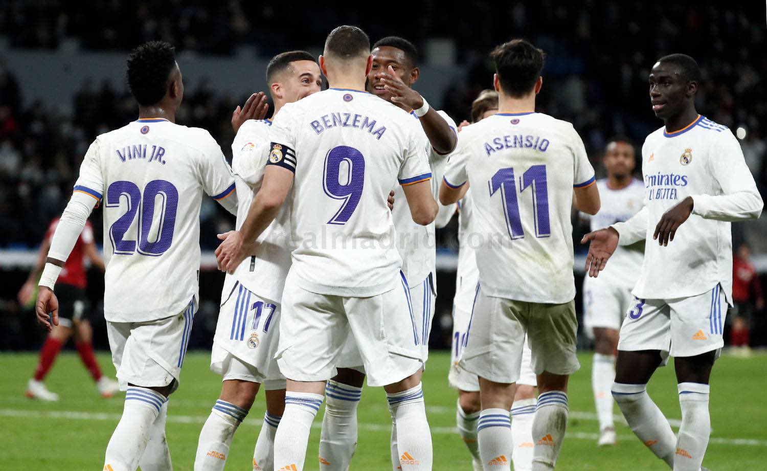 Liga : Vinicius et Benzema portent le Real Madrid face à Valence