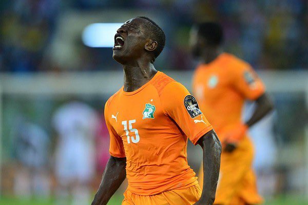 Extérieur de pied sensationnel de Gradel, la Côte-d’Ivoire mène déjà au score (vidéo)