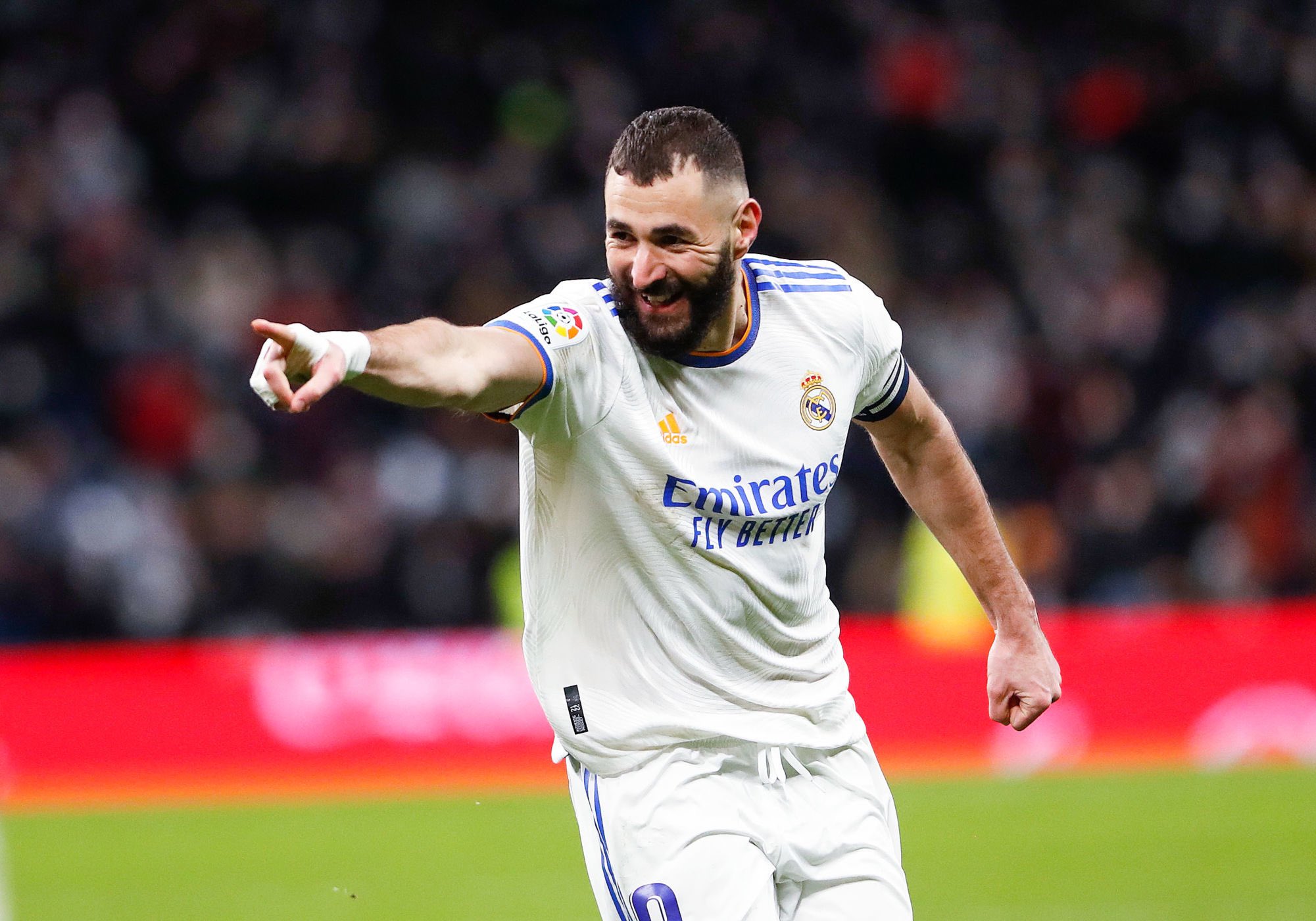 Clasico : Karim Benzema efface un record de Sergio Ramos