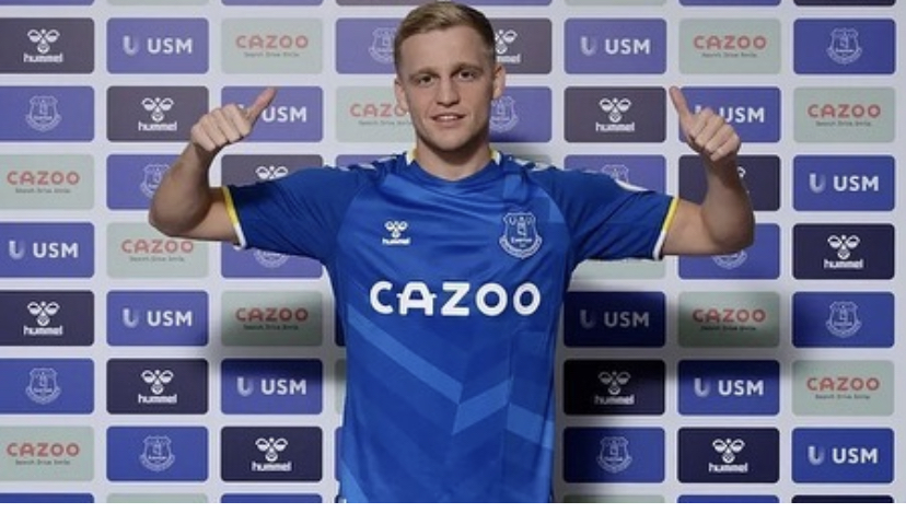 Officiel : Donny van de Beek rejoint Everton sous forme de prêt