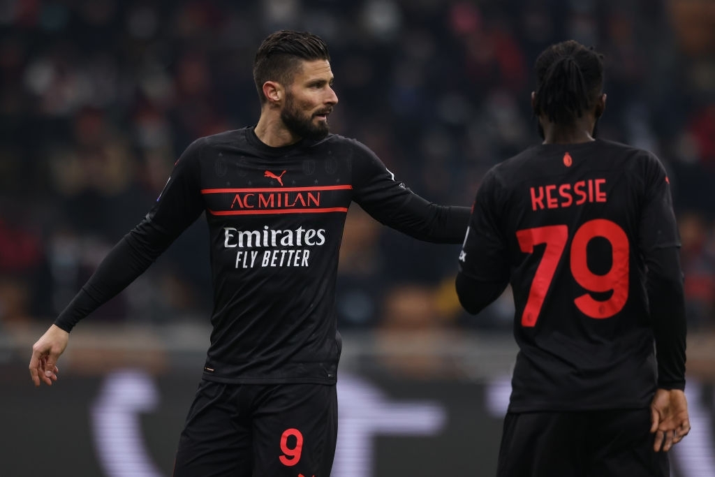 Giroud, Késsié titulaires, les compos officielles de Cagliari – Milan AC