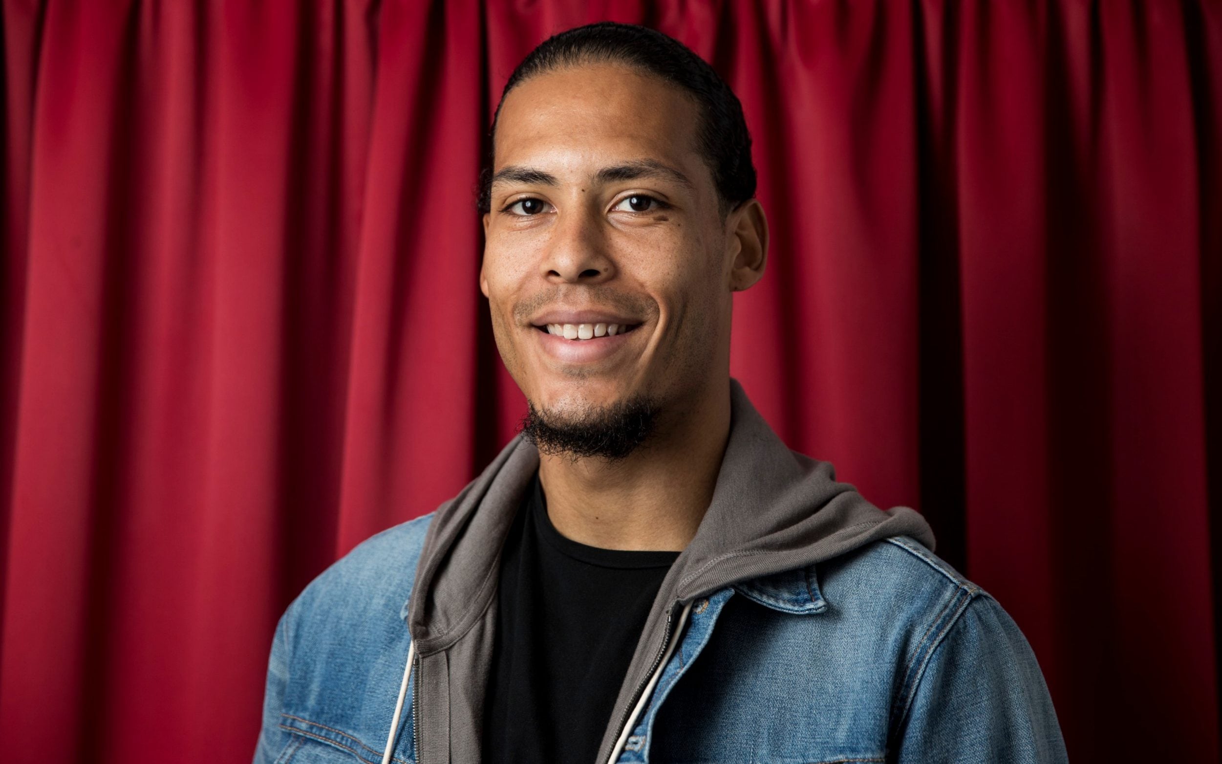 Van Dijk :  « C’est le meilleur joueur de tous les temps »