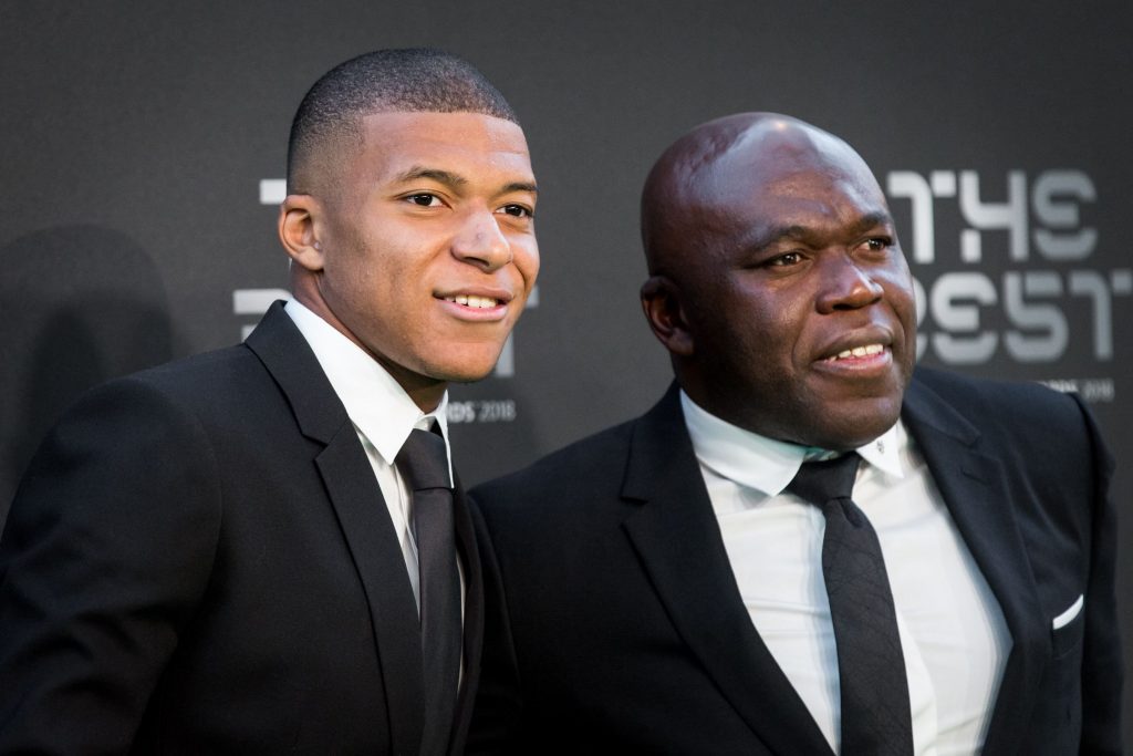 Le père de Kylian Mbappe : « Je suis fan de Barcelone, mais mon fils aime ce club »