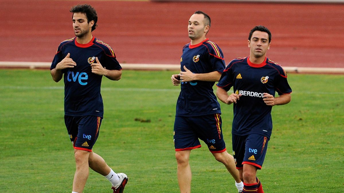 Fabregas : « Nous ne saurions même pas qui est ce joueur s’il avait coïncidé avec Xavi ou Iniesta »