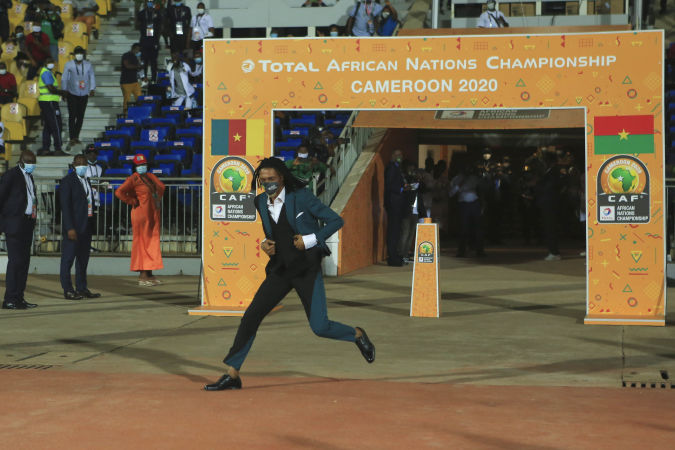 Nouveau sélectionneur du Cameroun ? Rigobert Song rompt avec le silence