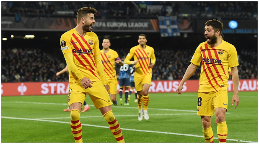 Barça : Buteur face à Naples, Piqué rentre dans l’histoire du club