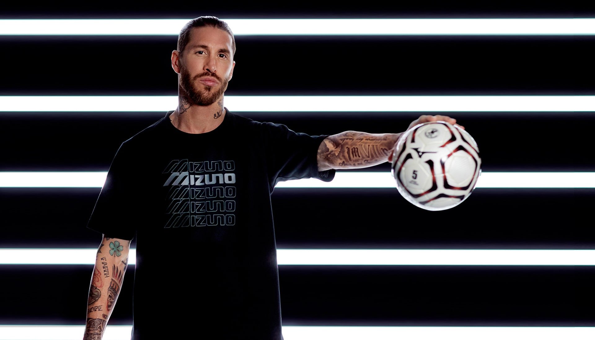 OFFICIEL : Sergio Ramos quitte Nike et signe pour une marque Japonaise