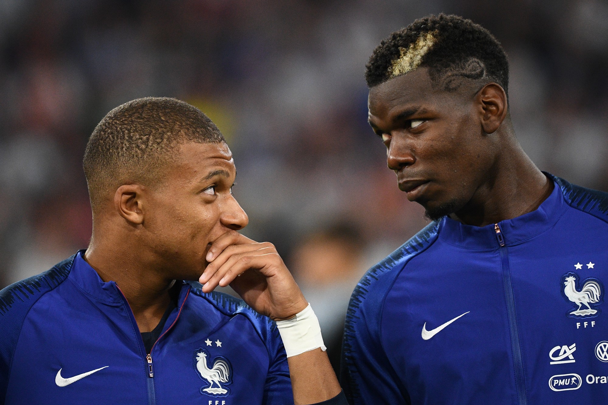 1306593 kylian mbappe et paul pogba en bleu le 6 septembre 2018 a munich