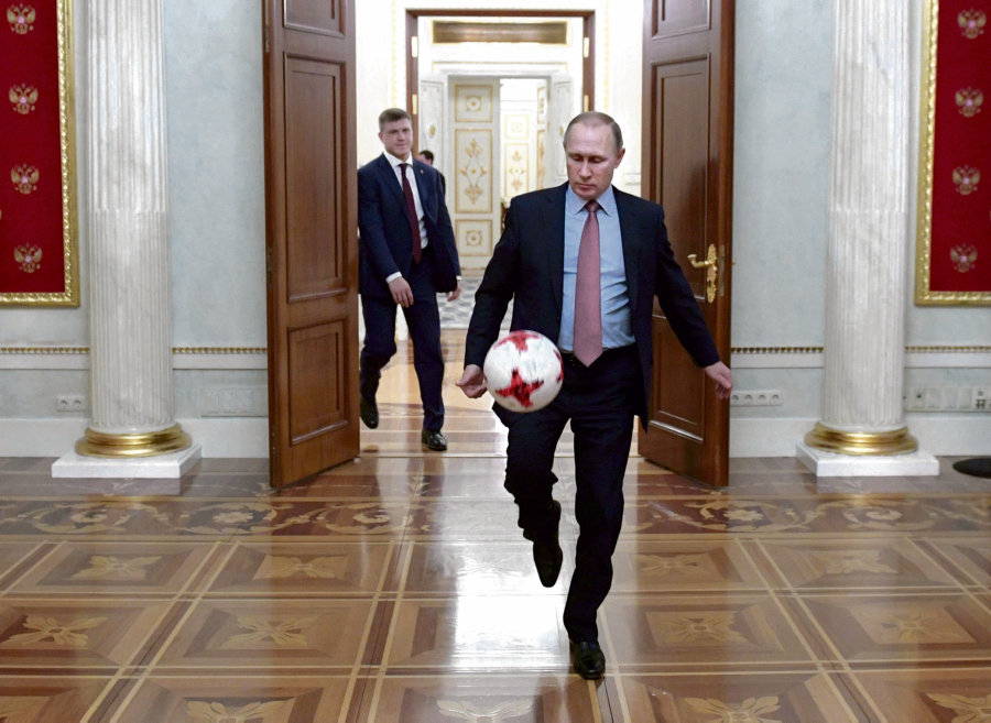 «C’est inacceptable.. », le meilleur footballeur de l’histoire de l’URSS tourne dos à Poutine