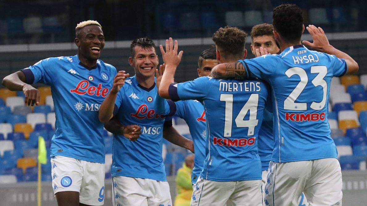 Serie A : Naples colle un set à Sassuolo et remet la pression sur les deux Milan