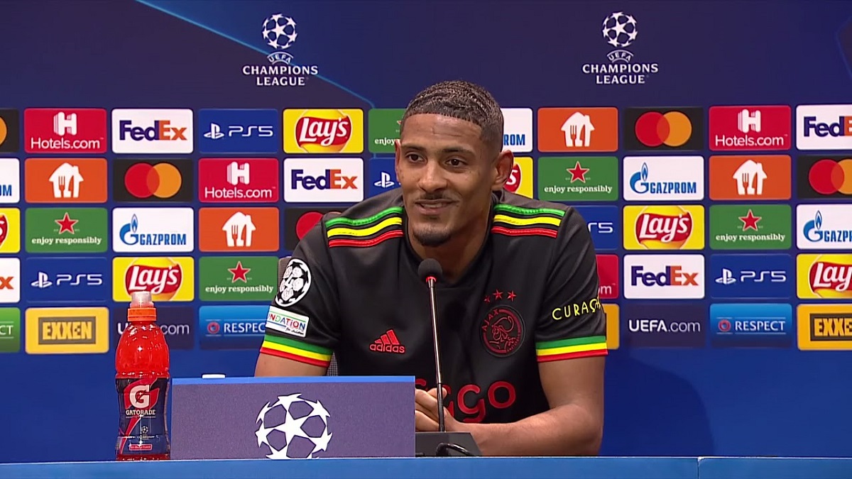 «Il n’est pas surprenant…», Sébastien Haller évoque la concurrence avec Lewandowski en C1