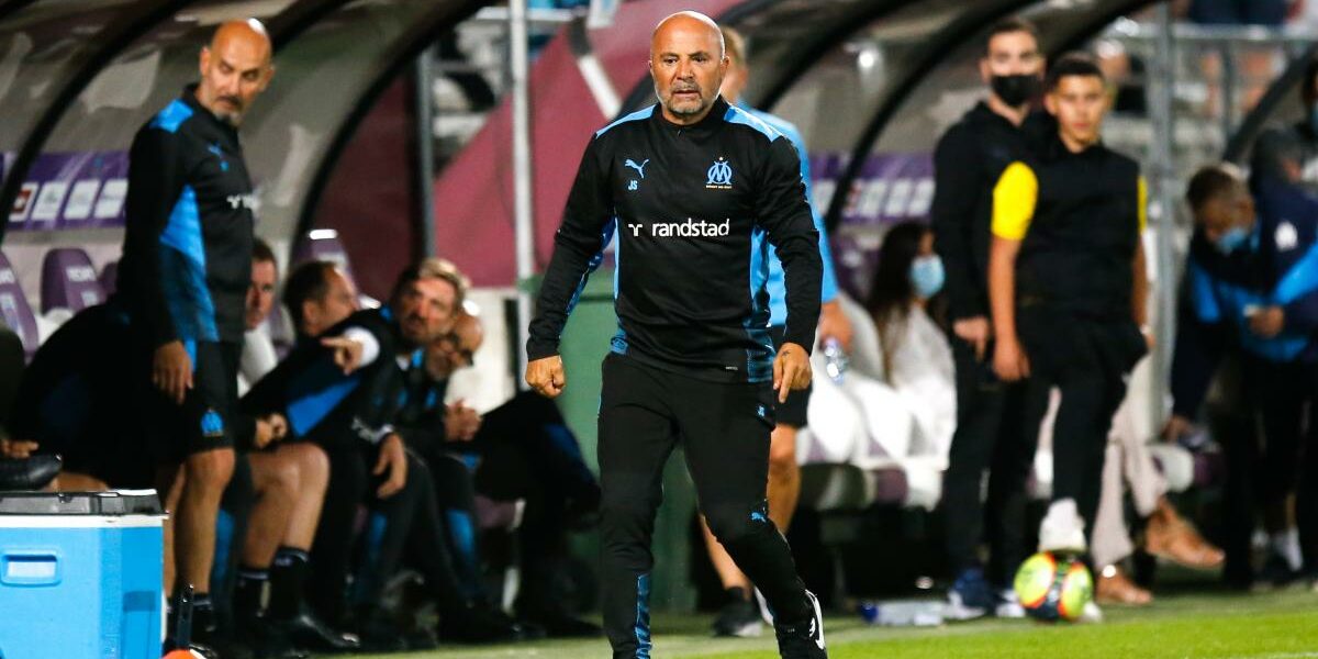 1200 L om le premier avertissement de sampaoli son vestiaire