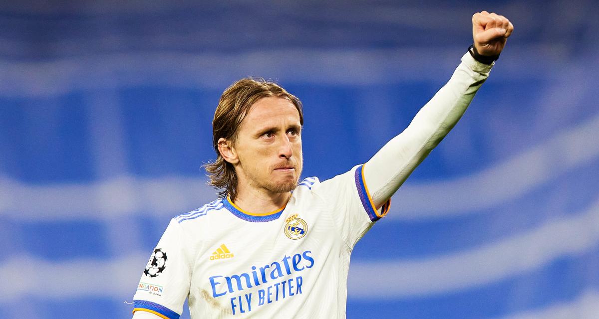 1200 L real madrid chelsea modric remplace la joconde au louvre l hommage fou du club madrilne