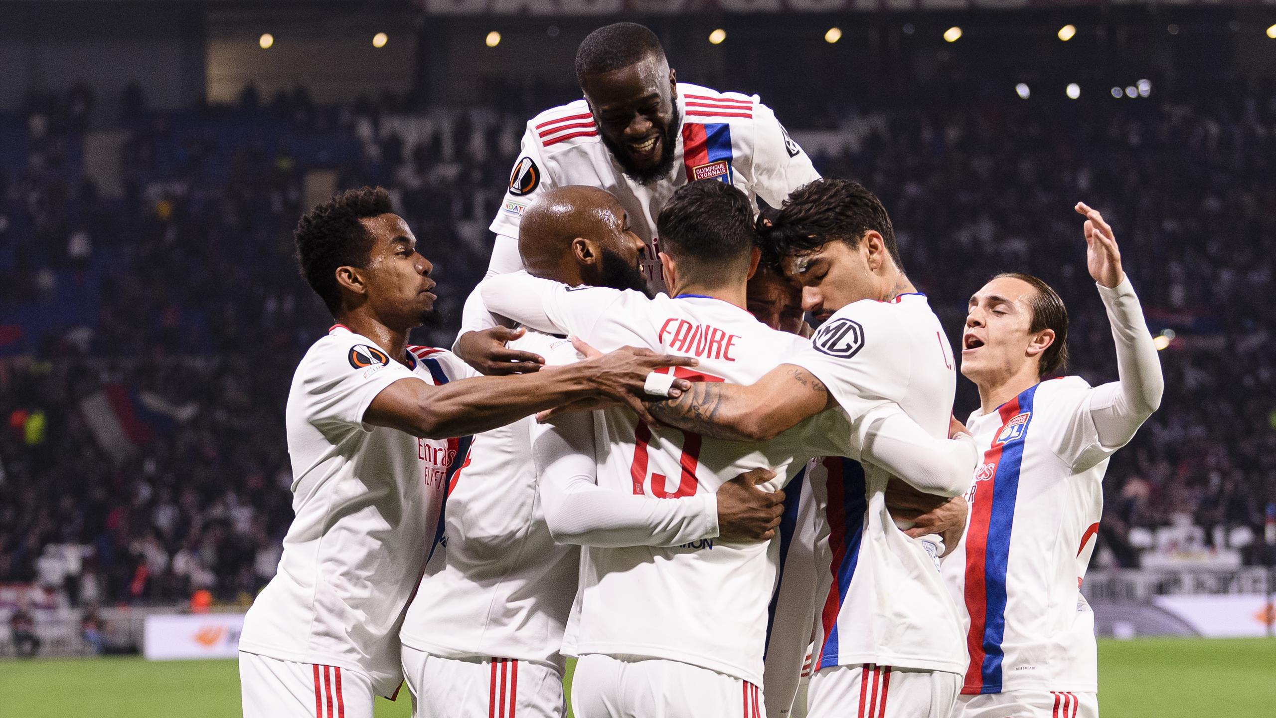 Ligue 1 : Lyon s’offre Angers dans la douleur, Tetê buteur pour sa première