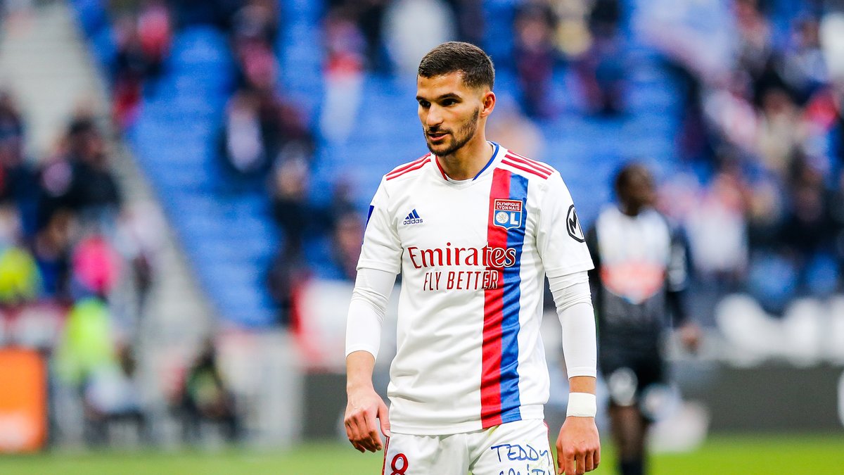 Houssem Aouar s’offre le doublé, l’OL déroule face à Montpellier (vidéo)
