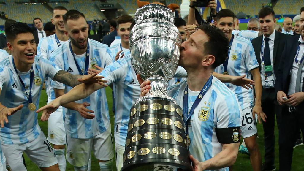 goal argentinien lionel messi copa america 2021 finale pokal jubel b55caef4209f96da514e7e70dcdcc7b77c0b9386