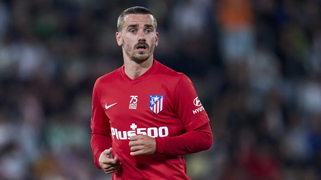 Le président de l’Atletico confirme qu’Antoine Griezmann reste au club