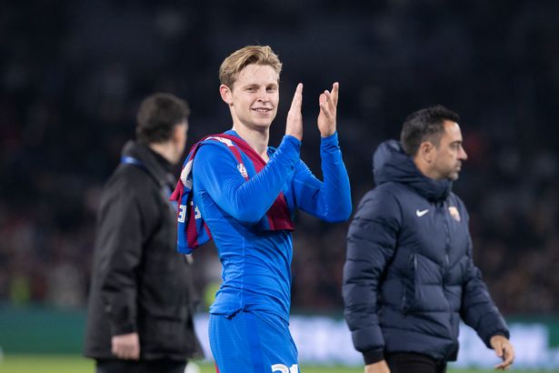 La réaction de De Jong quand un fan lui dit de rejoindre Ten Hag à Man Utd