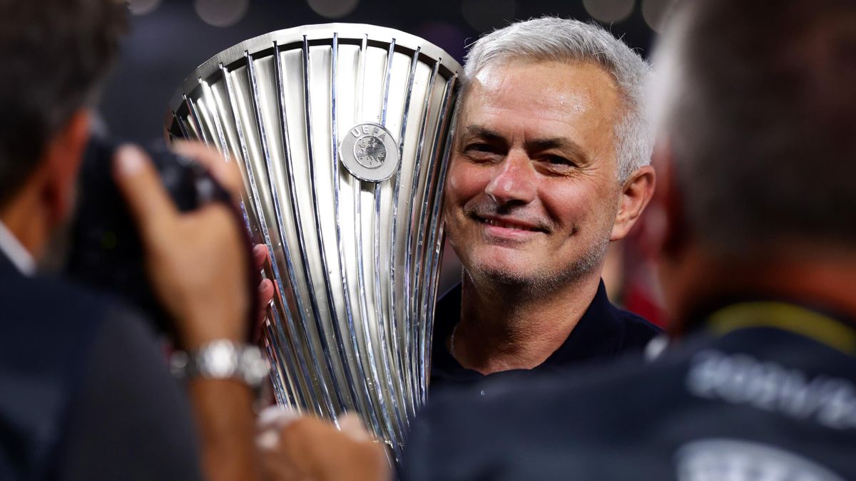 Mourinho : pourquoi le trophée de la Conference League est plus important pour moi que l’UEL avec Man Utd